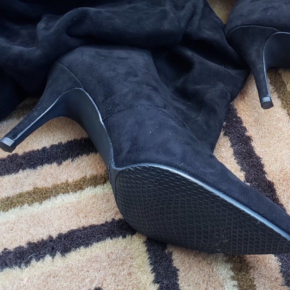 Stuart Weitzman Lafayette Black Suede Boot… - Picture 7 of 10